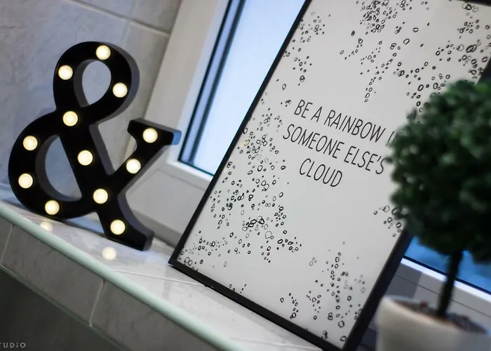 Clicktheflat Zurawia Street Apart Rooms
