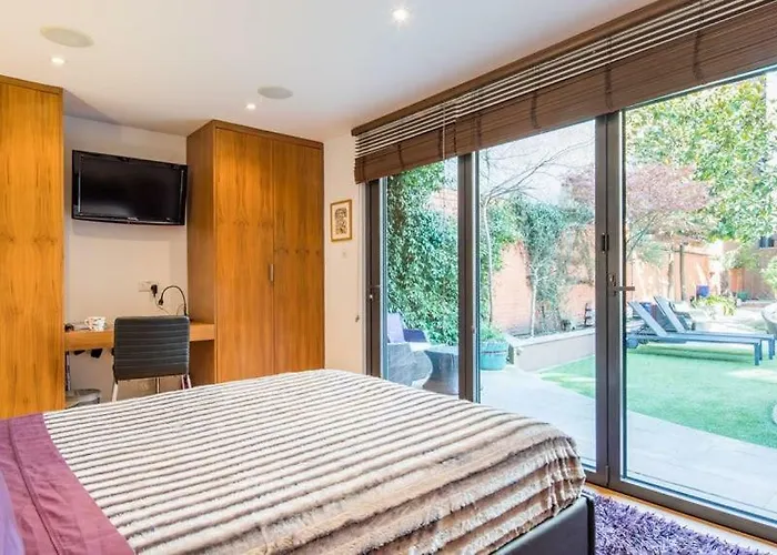 Romantic Bungalow In Notting Hill