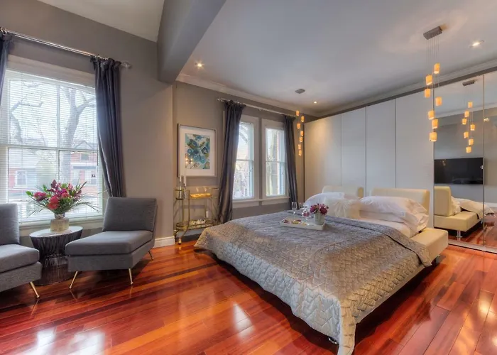 Downtown Luxury Victorian Retreat
