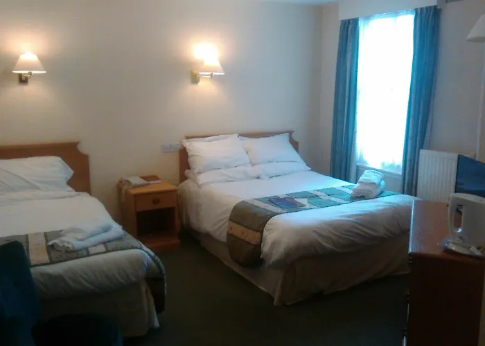 Monarch Hotel