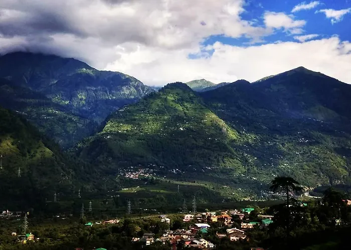 Soham'S Chateau De Naggar - Manali
