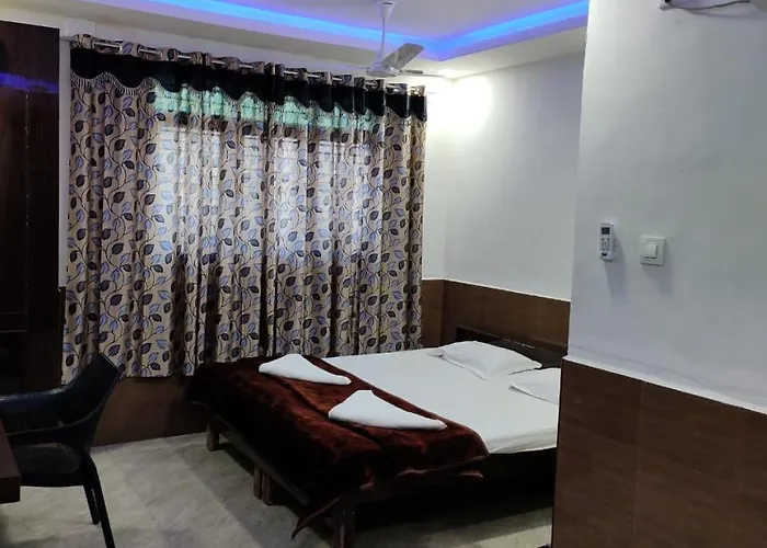 Hotel Sugam Karaikudi