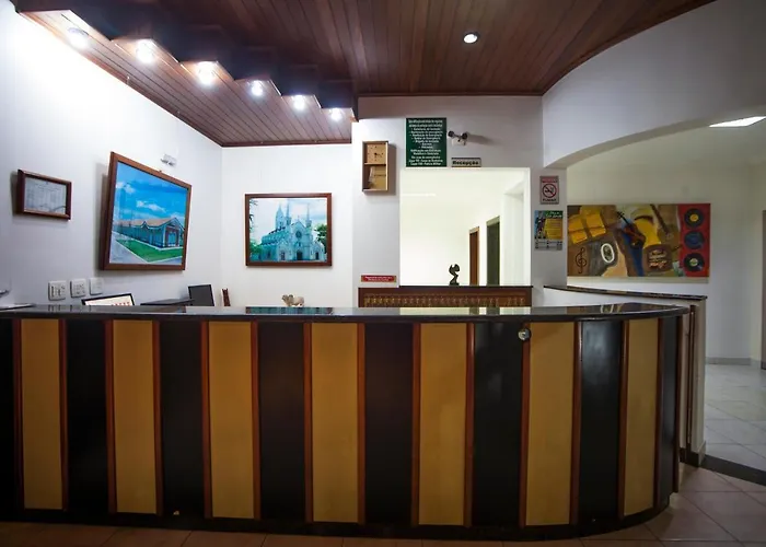 Centerminas Palace Hotel