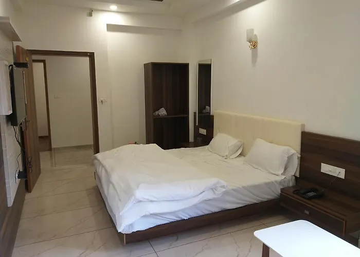 Hotel The Grand Shiva