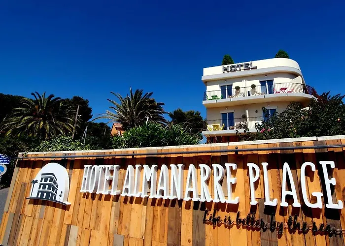 Hotel Almanarre Plage - Hotel Eco-Responsable Face A La Mer