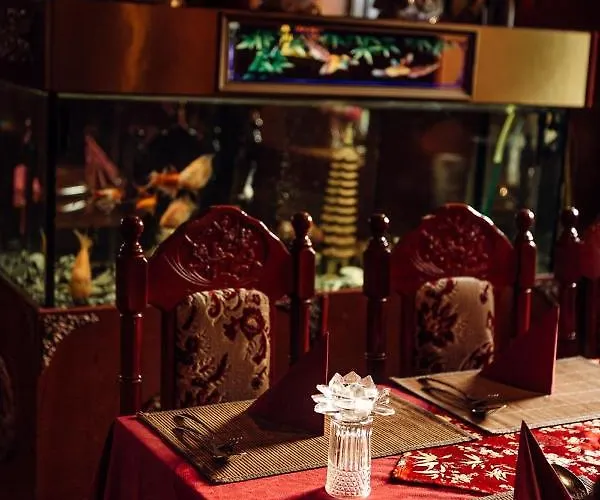 Hotel Und Restaurant Golden Village