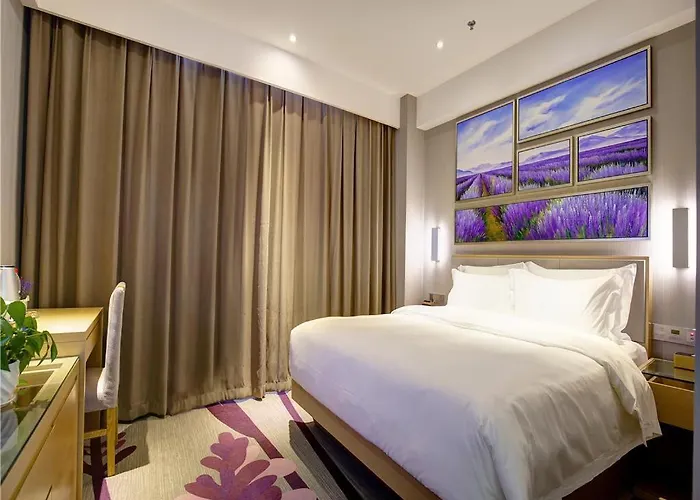 Lavande Hotel Chengdu Dafeng Shixi Park Subway Station